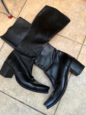 Donna Karen Classic Black high-Calf Block Heel Women's Boots Vintage